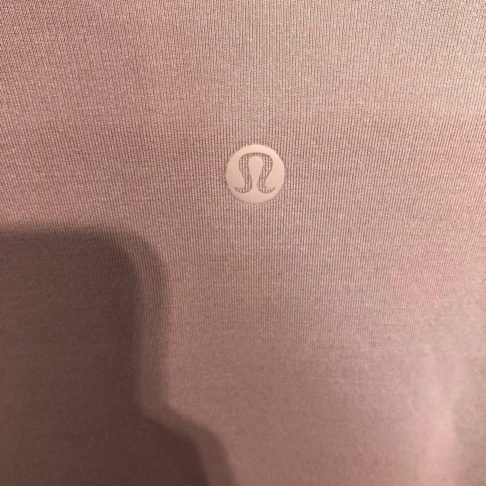 Lululemon Back In Action Wrap - Picture 10 of 11